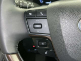 ステアリングスイッチ装備!運転しながら手元でオーディオの操作などができます。