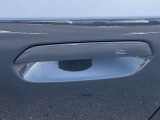 車両の詳細、ご質問につきましては、営業スタッフまでお気軽にご連絡下さいませ。遠方のお客様には実車の詳細動画送信も承ります。お問合せをお待ち致しております。