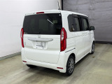 Honda SENSING装着車です。衝突を予測してブレーキをかけたり、前のクルマにちょうどいい距離で走行できる多彩な安心・快適機能を搭載した支援システムがドライバーをサポート。