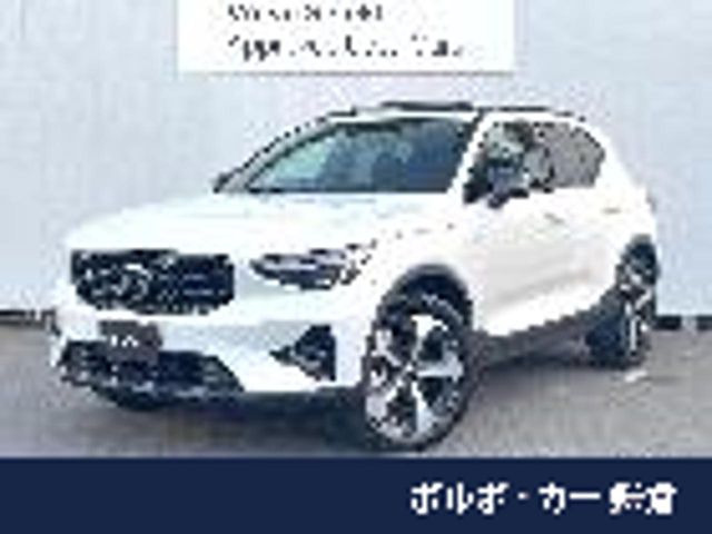 XC40 ウルトラ B4 AWD ダークエディション 4WD