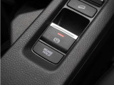 ◆オートブレーキホールド機能付き電子パーキングブレーキ◆ブレーキペダルを足から離しても停車状態を保ちます。アクセルを踏めば自動でブレーキが解除され、発進可能!