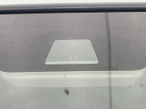 【ホンダセンシング】走行中に前方の車両等を認識し、衝突しそうな時は警報とブレーキで衝突回避と被害軽減をアシスト。より安全にドライブをお楽しみいただけます。