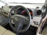 視界も広々で見晴らしの良い運転しやすいコックピットです。