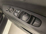 運転席から操作可能なパワーウィンドウ!
