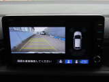 リアワイドカメラシステム!従来の視野に加えて、後方側方を約180&deg;まで見えるワイドビューと、後方を真上から見たような視野で駐車時などに便利なトップダウンビューの3つの視野があります!