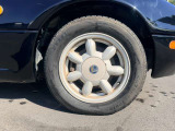 気になるお車がありましたら右の電話番号から直接お店にお問い合わせください。支払方法から車両情報、状態までなんでもご説明させて頂きます。スタッフ一同ご連絡お待ちしております。
