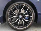 BMWならではの卓越した走りを支えるホイールと足回りです!