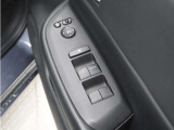 ◆パワーウィンドウスイッチ◆運転席から全席の窓の開閉操作を行うことが出来いつでも換気ができます!