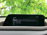 AMやBluetooth、USB、ディスクなど複数の音源が画面に並び、使いたいものを選びやすい構成です。普段の音楽鑑賞など、好みに合わせて活用できます。
