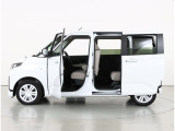 リヤドアにスライドドアを採用した新型ステラが入荷!