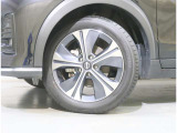 タイヤのサイズは【205/55R17】です☆