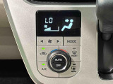 車内空調は&rdquo;AUTOエアコン&rdquo;にお任せ。運転に集中出来ますよ!