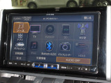 ナビゲーションは純正メ9インチモリーナビを装着しております。AM、FM、CD、DVD再生、Bluetooth、フルセグTVがご使用いただけます。初めて訪れた場所でも安心ですね!
