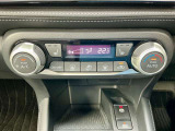 前席シートヒーターを装備し、寒い朝や冬場のドライブも快適。オートエアコンと合わせて一年を通して快適な車内環境を実現します。