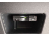 ■ETC車載器装着済み。ETCカードのお申し込みも、弊社にお任せ下さい。トヨタTS3カードならポイントも貯まって、車検や点検時などにご利用いただけます。