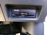 ビルトインタイプのETC2.0装備です!高速道路もストレスなくスムースに走行できますよ。
