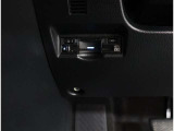 ETC!料金所も止まる事無くスイスイです!窓を開ける必要も無いので雨や花粉、排気ガスの浸入もありません!今や必需品ですネ!