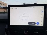 いまや必須装備「ナビゲーション」搭載!知らない場所にスイスイッとドライブ。もう、これなしではハンドルを握れませんね!でも運転中の操作は危険ですのでご注意ですね☆