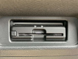 すっきり埋め込み型ETC車載器(高速道路の利用時に 料金所の通過をスムーズに行うために自動で料金を精算するシステム)