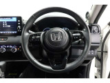ホンダセンシング搭載!誤発進抑制機能・路外逸脱抑制機能・歩行者事故低減ステアリング・車線維持支援システム・先進車発進お知らせ機能など多彩な先進安全機能でより安全で快適なドライブを支援します。