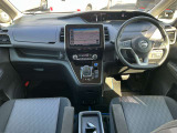 インパネ全体は写真の通りです!広々の運転席!運転席周りのボタンも操作しやすいです!写真で見切れている部分で見たい箇所があればお気軽にお問い合わせください!!