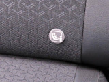 チャイルドシートがあっても広々!車内での子供の世話も楽々!オムツを替えるのも、車内で出来ます!!
