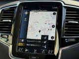 9インチの縦型タッチパネル搭載 北欧ならではの設計で手袋をしたままでもお使いいただけます。デザインの美しさと使いやすさを融合した、新世代のボルボ車に共通するレイアウトです。
