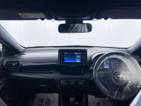 落ち着いたカラーの内装で、ゆったりと運転したい方に。