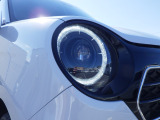 【外装】LEDヘッドライトです。
