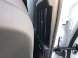 車両の詳細、ご質問につきましては、営業スタッフまでお気軽にご連絡下さいませ。遠方のお客様には実車の詳細動画送信も承ります。お問合せをお待ち致しております。