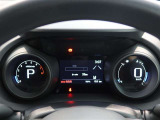 メーターはスッキリとしたデザインで、とても見やすく、安全運転のお役に立ちます。