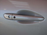 神戸マツダ神戸西インター店は、通常ディーラー+&alpha;の次世代型店舗としてROADSTER EXPERIENCE SPACEの冠を掲げ、「いつでも・誰でも・気軽に会いに行ける」ロードスターUカー専門店。