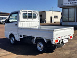 長さ339cm,幅147cm,高さ176ccm。停める場所の参考にしてみてください。