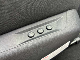 愛車のシート・インテリアをキレイなまま保つことができるルームコーティングをおすすめしております。本革シートだけでなくファブリックシートのお車でも効果を発揮致します。