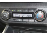当店は全車『ロングラン保証』付!(1年間、距離無制限 HV車はHV保証付) 別途延長保証もご用意しております♪ ぜひ現車を確認にご来店ください
