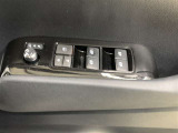 パワーウインドウスイッチ、いたずら防止・挟みこみ防止に、ウインドウロックスイッチを使用ください。便利な電動可倒式ミラースイッチ、集中ドアロックスイッチ
