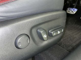 パワーシート搭載。微妙な調整が手軽にでき、ピッタリのポジションで運転することが可能です。