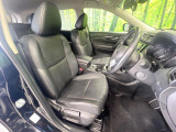 【防水シート】スノボやダイビング等でありがちな汚れや濡れも心配無用の防水シート♪雨の日に傘や荷物でシートが濡れたり、飲み物をこぼしたりした時もサッと拭いてきれいになるから大助かり♪