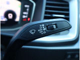 Audi正規ディーラーが高品質をお約束。高度な訓練・教育を受けたAudi専任メカニックが、100項目にもおよぶ精密な点検を実施。すべてクリアしたAudi車だけ、あなたのお手元に届けられるのです