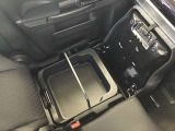 工夫を凝らした収納。限られたスペースを活用しています。