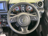 【純正革巻きステアリング】上質な革を使用することで、手にしっかり馴染みとても運転しやすいハンドルです♪