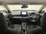 見通しの良い視界と運転に集中できるレイアウトで快適ドライブ!