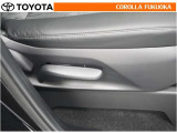 運転席シート上下アジャスター付き。ドライバーの背丈に合わせて調整できます。