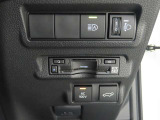 ETC!料金所も止まる事無くスイスイです!窓を開ける必要も無いので雨や花粉、排気ガスの浸入もありません!今や必需品ですネ!