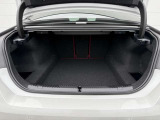 弊社お客様より頂いた下取車やデモカーが在庫の殆どを占めています。車の経歴や整備記録が分かり、ご安心してお車をお選び頂ける正規ディーラーならではのラインナップでございます。