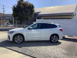 正規ディーラーのBMW専門メカニックが360&deg;納車前点検を徹底的にチェックいたします。点検整備料は車両価格に含まれ、法令12カ月点検が必要な場合も車両価格に含まれます。