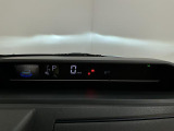 【メーターパネル】シンプルなデザインのメーターパネルは視認性が良く、必要な情報を運転手に分かりやすく伝えてくれます♪