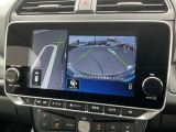 駐車時に見えづらい左前もモニターに映す事ができますので安心ですね。