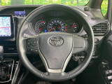 【純正革巻きステアリング】上質な革を使用することで、手にしっかり馴染みとても運転しやすいハンドルです♪