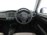 見通しのよいすっきりとした視界で、誰でも運転しやすいです。運転のしやすさは疲れにくさにも繋がりますよ♪